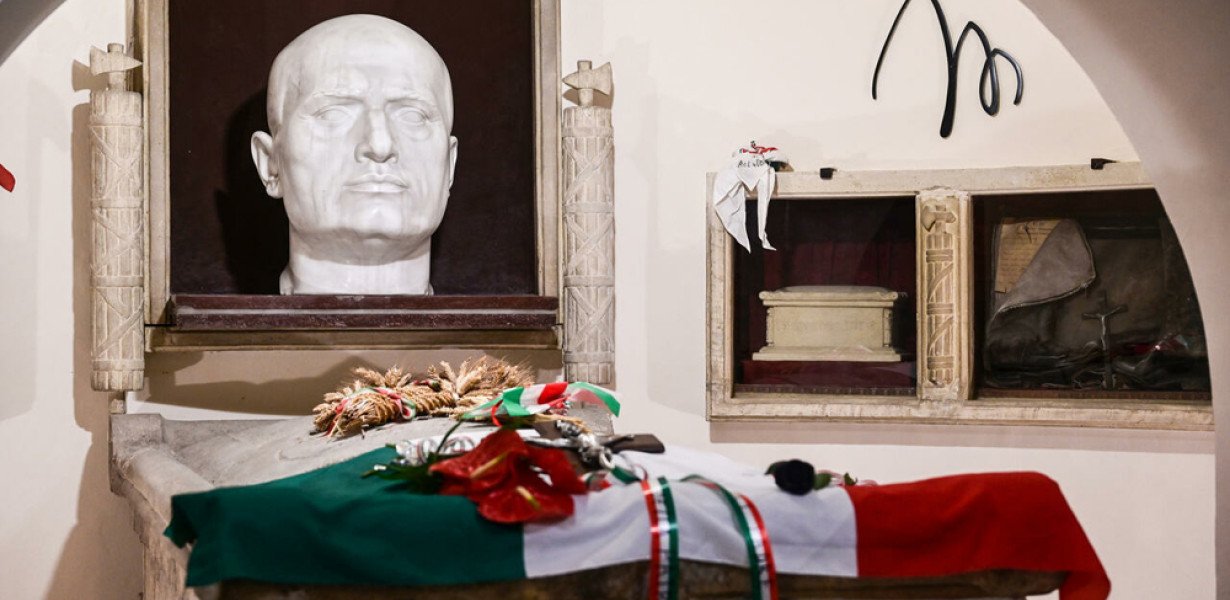 Ma is számos épület, tábla, műemlék őrzi a fasizmus emlékét Olaszországban