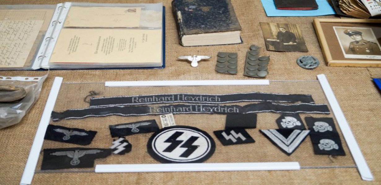 Mein Kampf a padlóból – meglepő műtárgyak kerültek elő az egykori Faulhaber-otthonból
