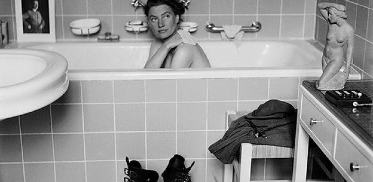 Mit keresett egy Vogue-modell 1945-ben Hitler fürdőkádjában?