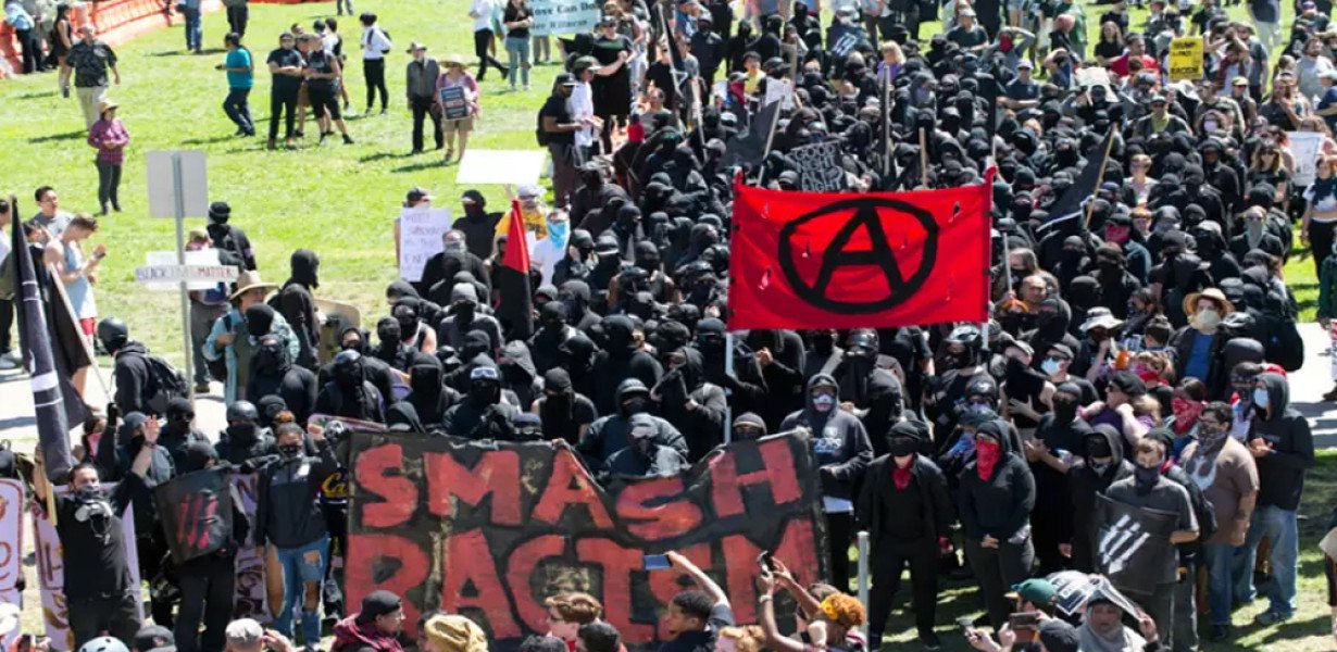 Antifa: egy faji elmebaj szindrómája