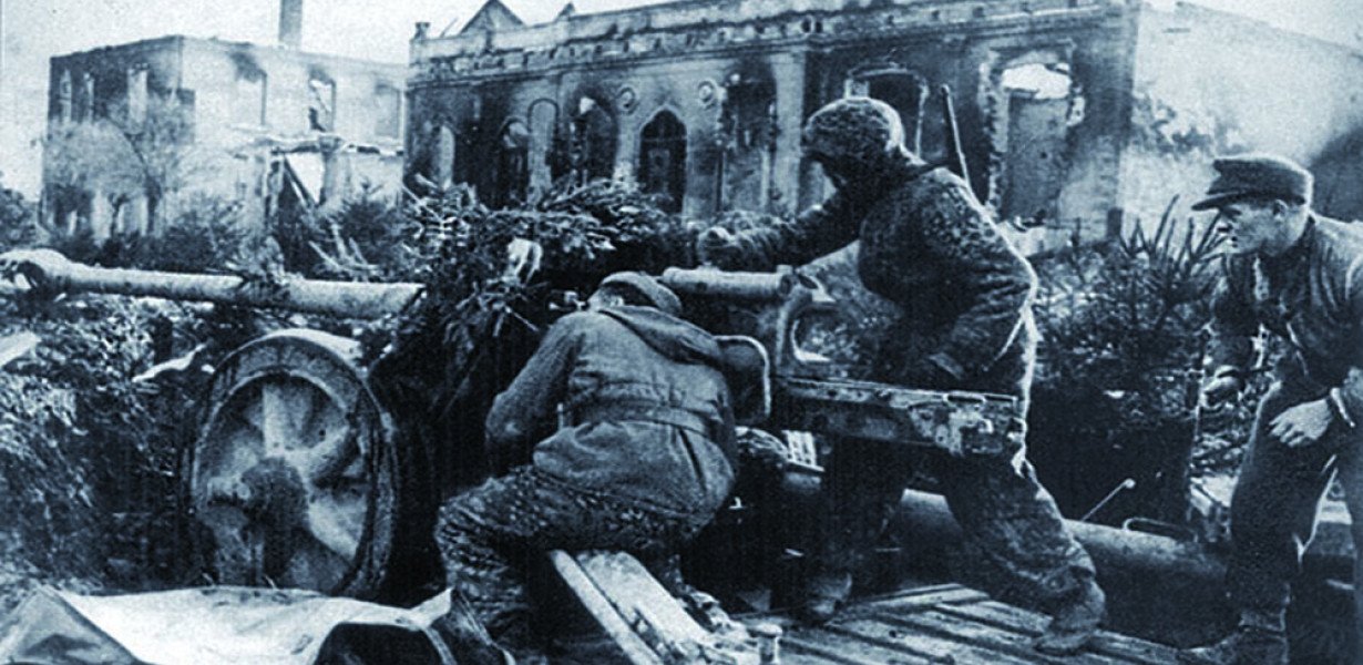 A Pesti hídfő védelmi rendszere 1944-ben