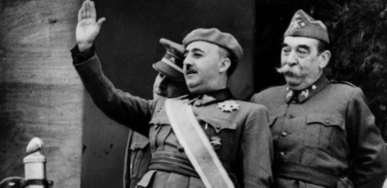 1956-ban Franco tábornok 100 ezer önkéntes katonát küldött Budapestre, de az USA megállította őket